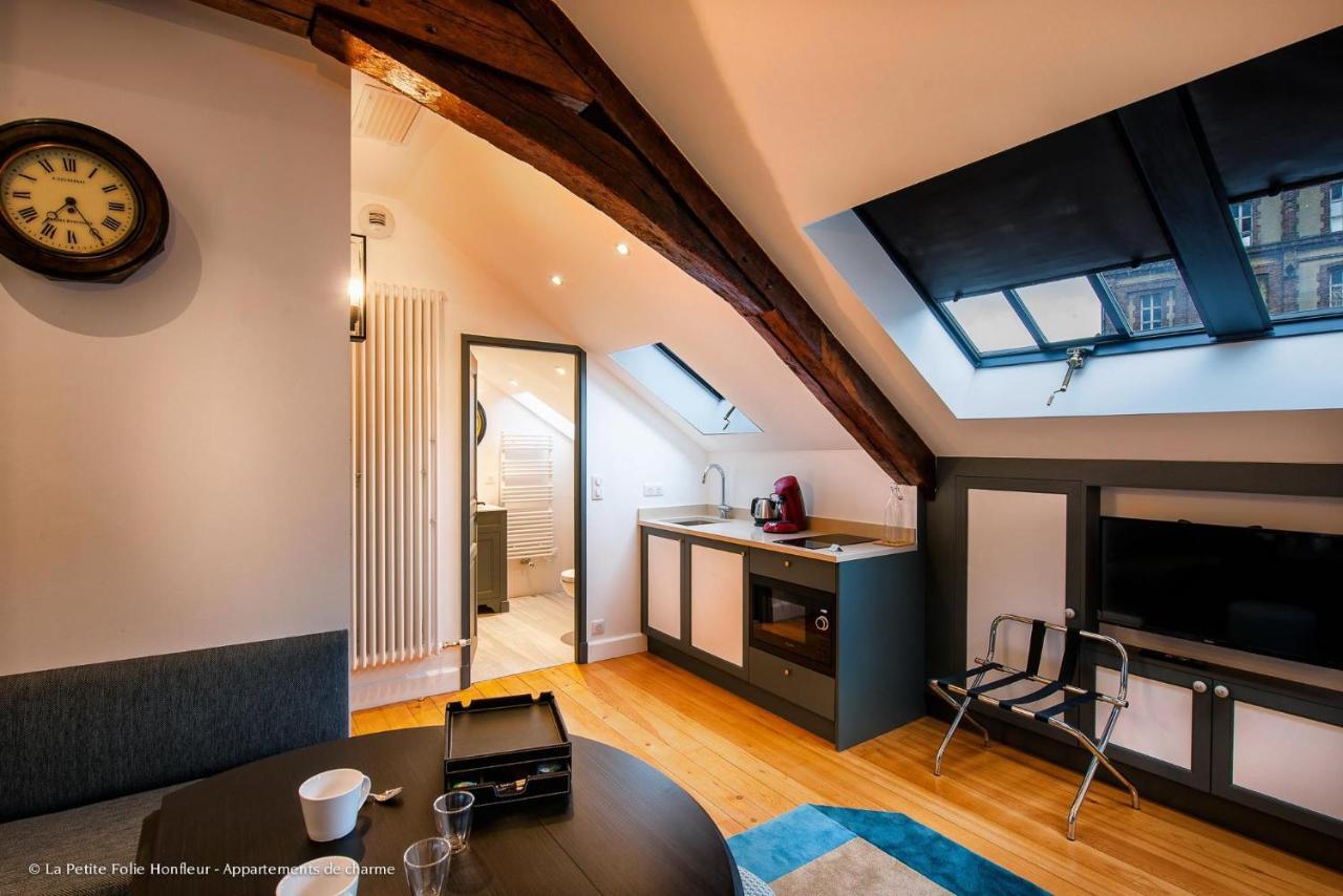 옹플뢰르 La Petite Folie B&B 외부 사진