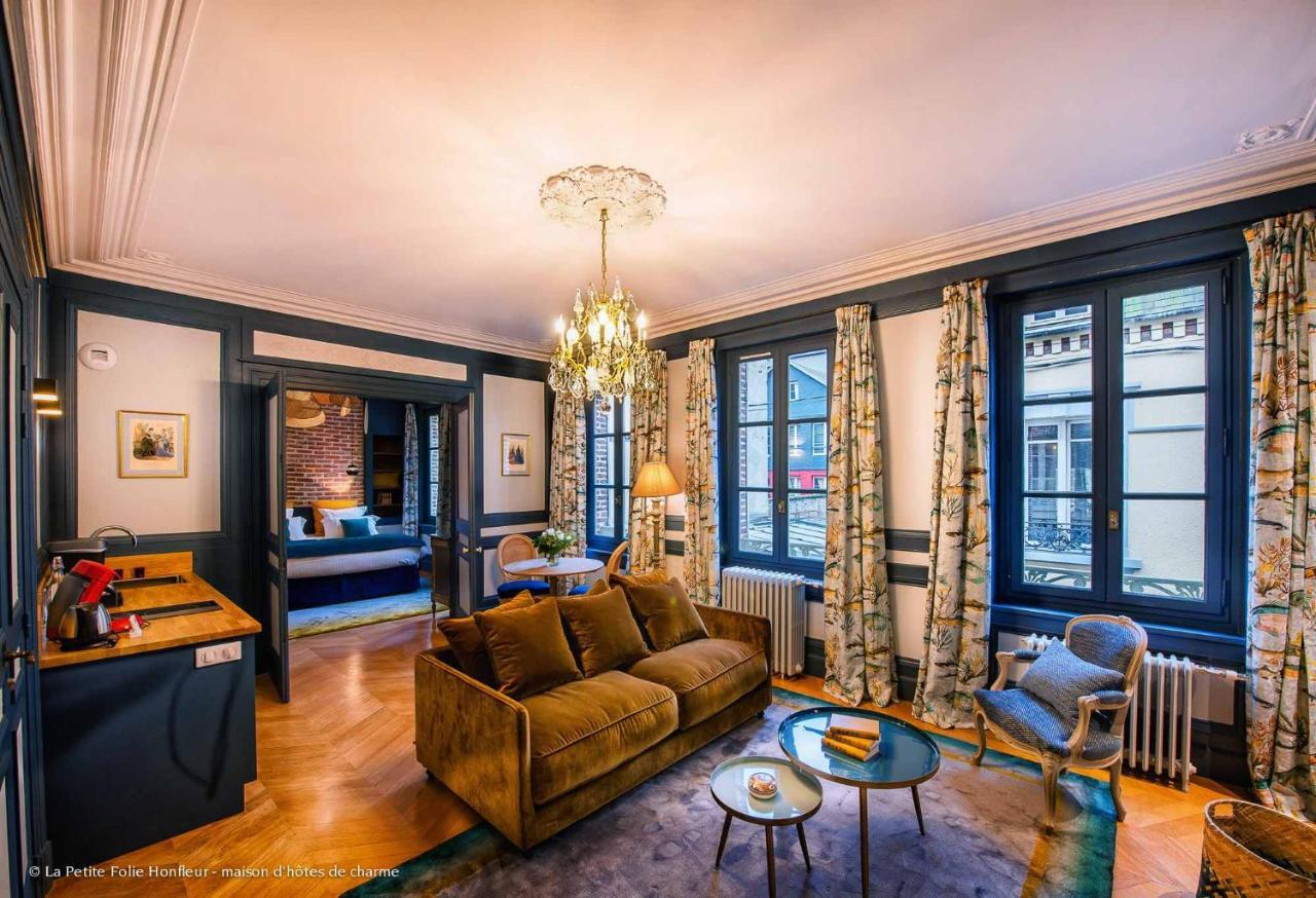 옹플뢰르 La Petite Folie B&B 외부 사진