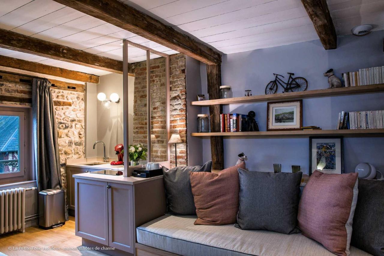 옹플뢰르 La Petite Folie B&B 외부 사진
