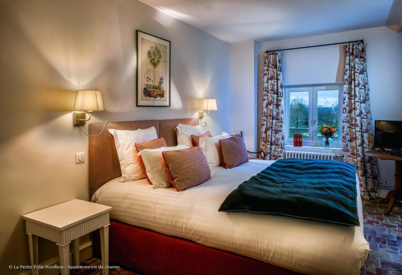 옹플뢰르 La Petite Folie B&B 외부 사진