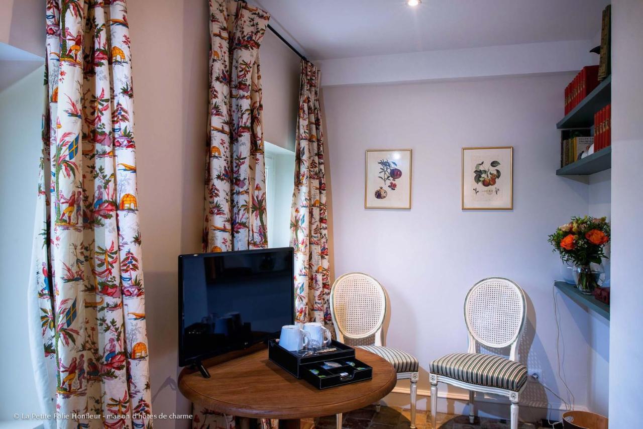 옹플뢰르 La Petite Folie B&B 외부 사진