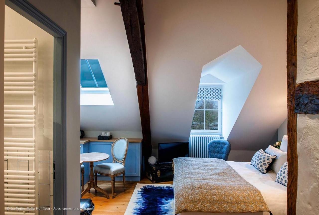 옹플뢰르 La Petite Folie B&B 외부 사진